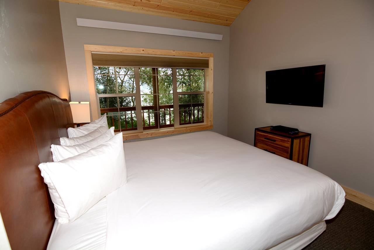 Lakeside Lodge Resort And Marina 파인데일 외부 사진